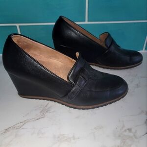 Soul  Naturalizer Women's Black Wedge Loafers Size 9